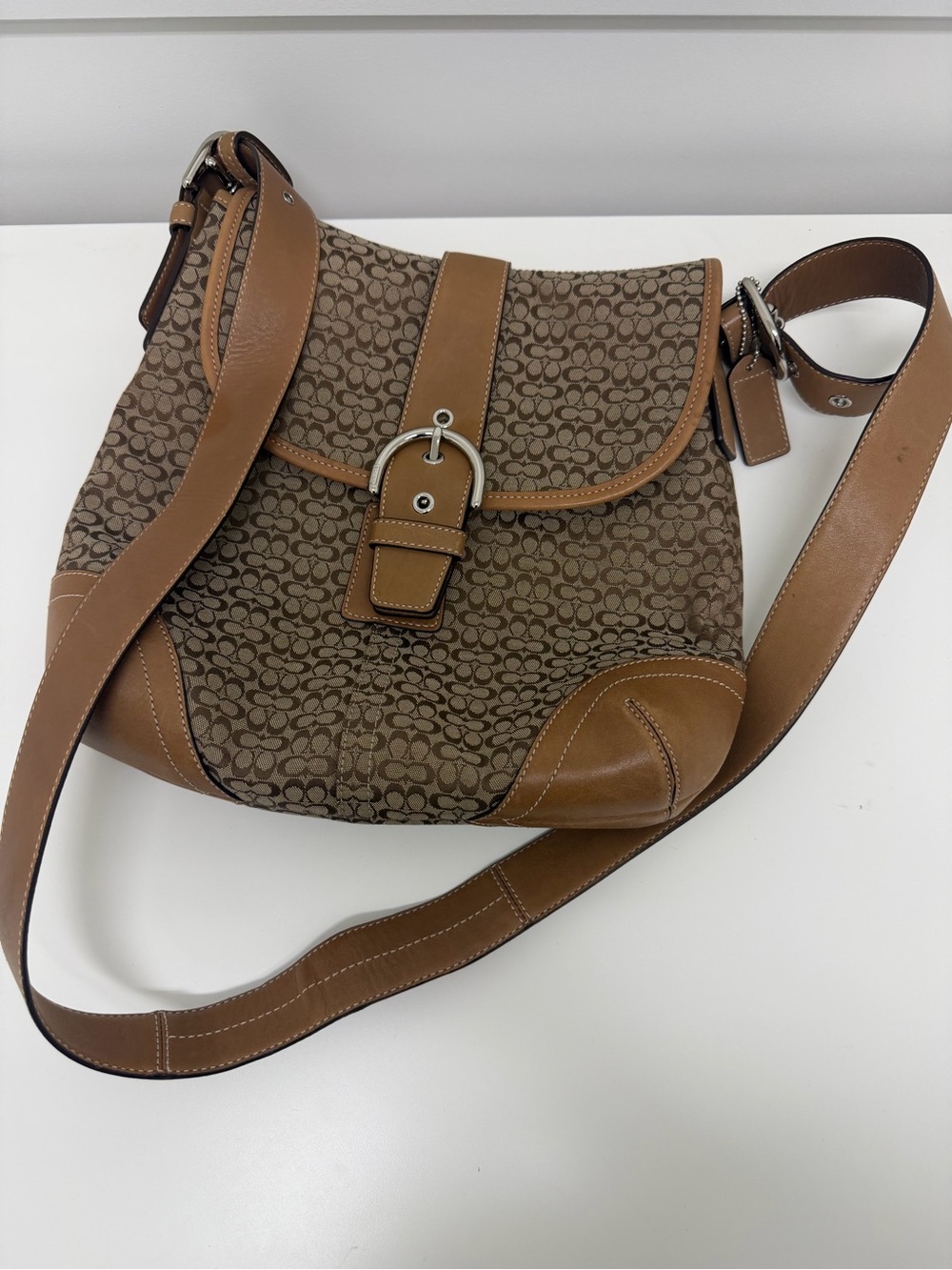 Vintage Y2K Coach Soho 6377 Signature
Jacquard Convertible Hobo/Crossbody Bag